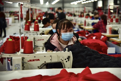 宣恩 扶貧企業(yè)按下“快進鍵”，化妝品產(chǎn)業(yè)助力鄉(xiāng)村振興